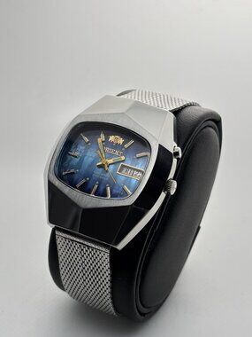 Vintage Orient Automatic F469665-4A Mother of Pearl Blue Dial Bilingual 1976